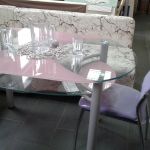 Недорогие стеклянные столы для кухни и стулья